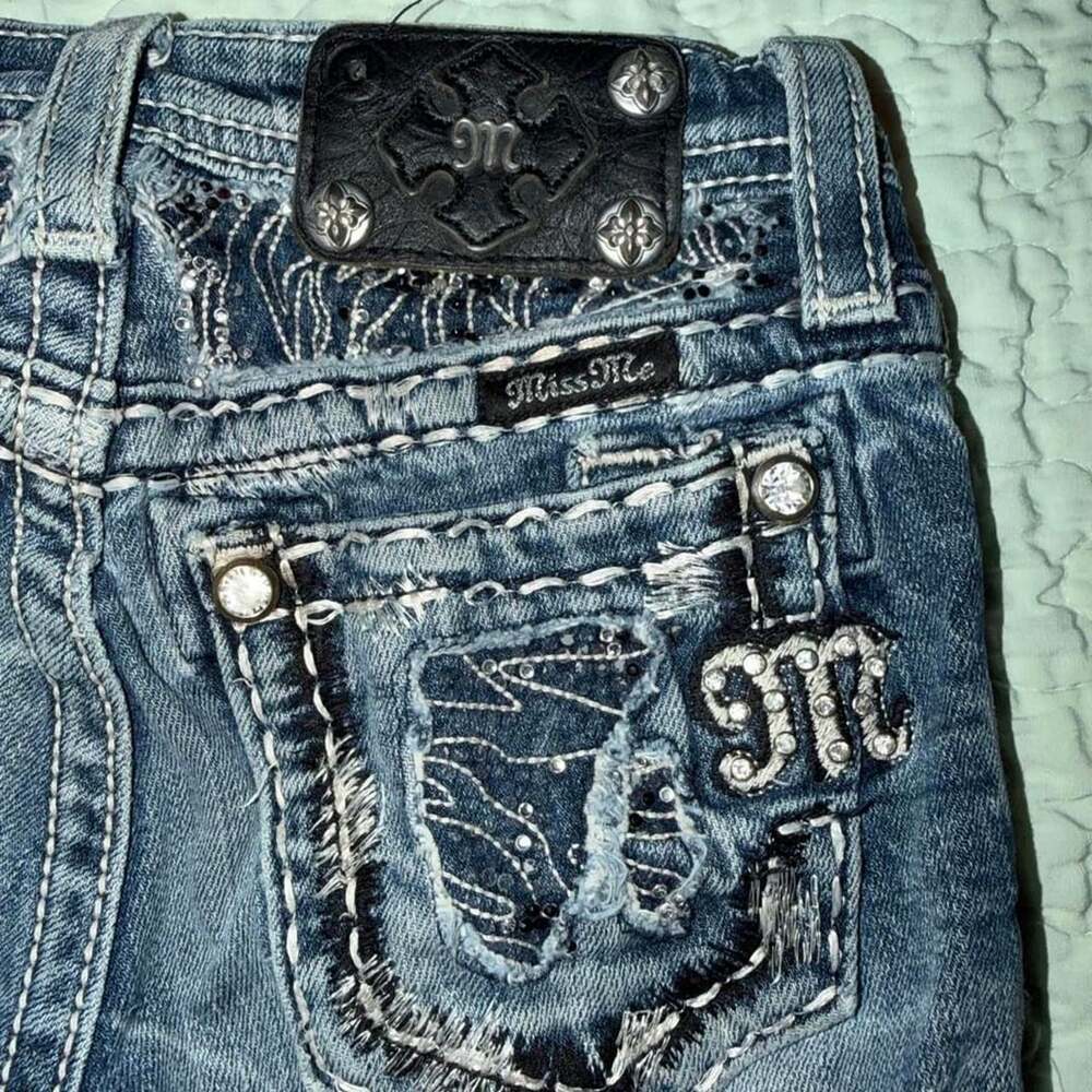 Miss Me Girls Bootcut Jeans Size 8 Embellished Rhinestone Distressed Denim